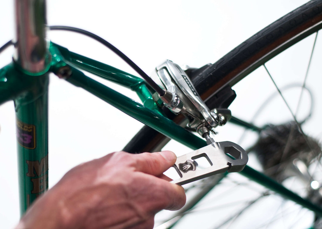 Full Windsor "The Nutter" Multi Tool